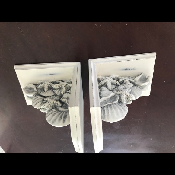 Decorative SHELLS Bookends. NWT White/Grey - Picture 2 of 8